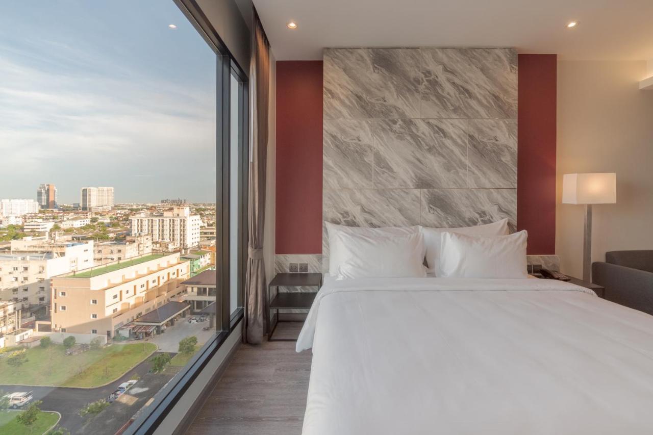 Thaya Hotel Bangkok Exterior photo