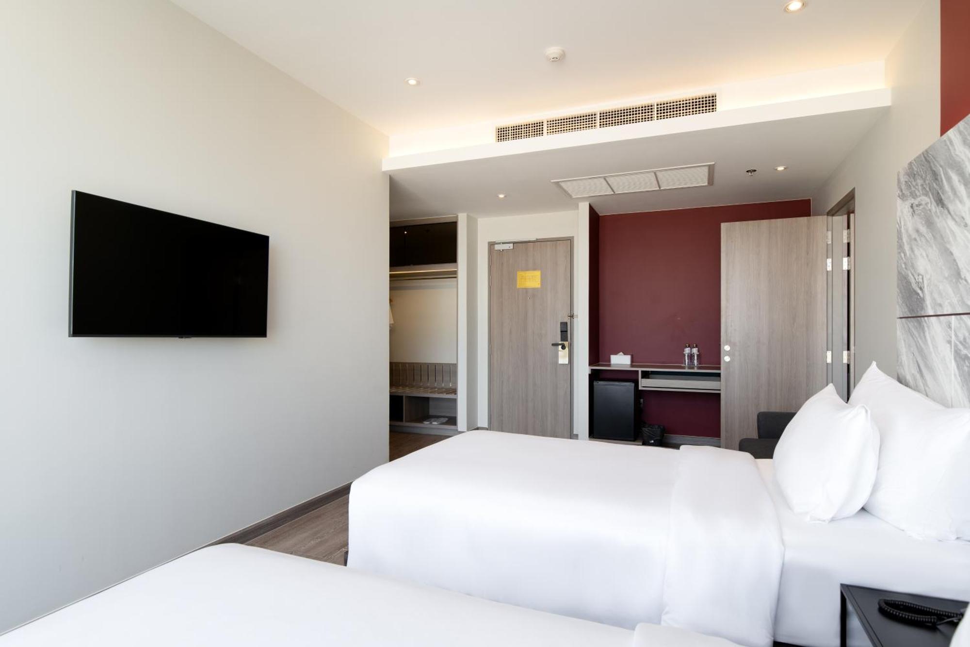 Thaya Hotel Bangkok Exterior photo