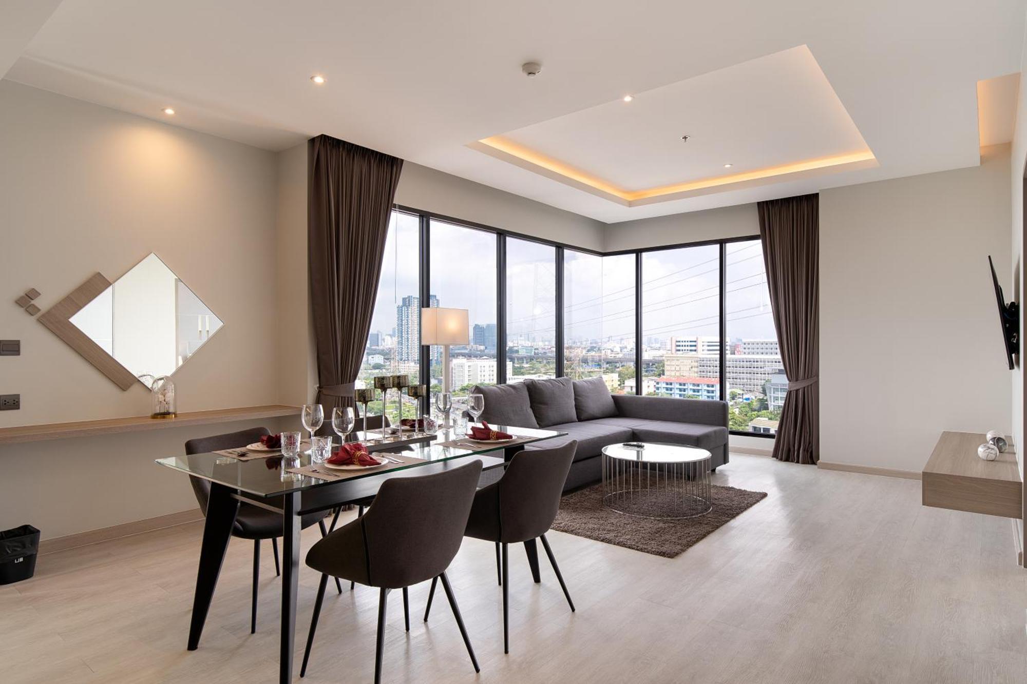 Thaya Hotel Bangkok Exterior photo