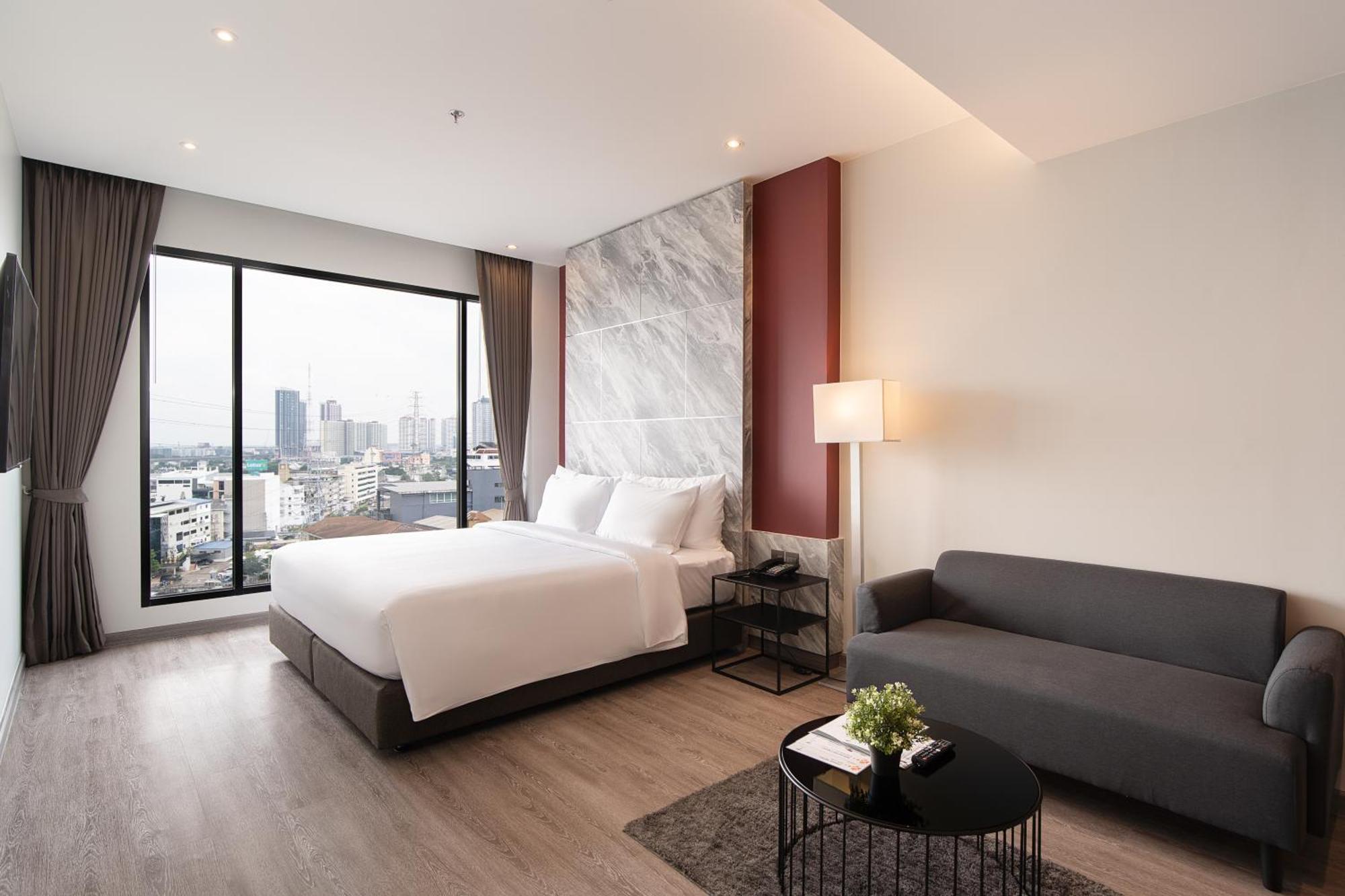 Thaya Hotel Bangkok Exterior photo